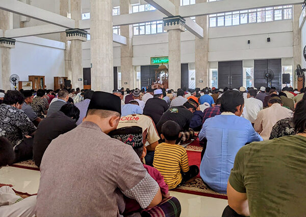 Khutbah Jumat - Iman Kepada Allah SWT