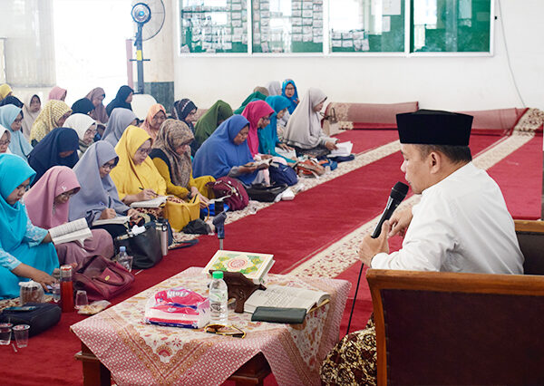 Dirosah Aswaja - Penjelasan dan Hukum Mentalqin Jenazah