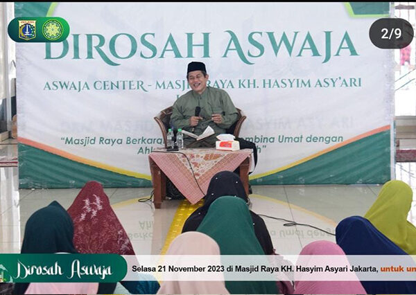Dirosah Aswaja - Adab Istri Terhadap Suami dan Keutamaannya